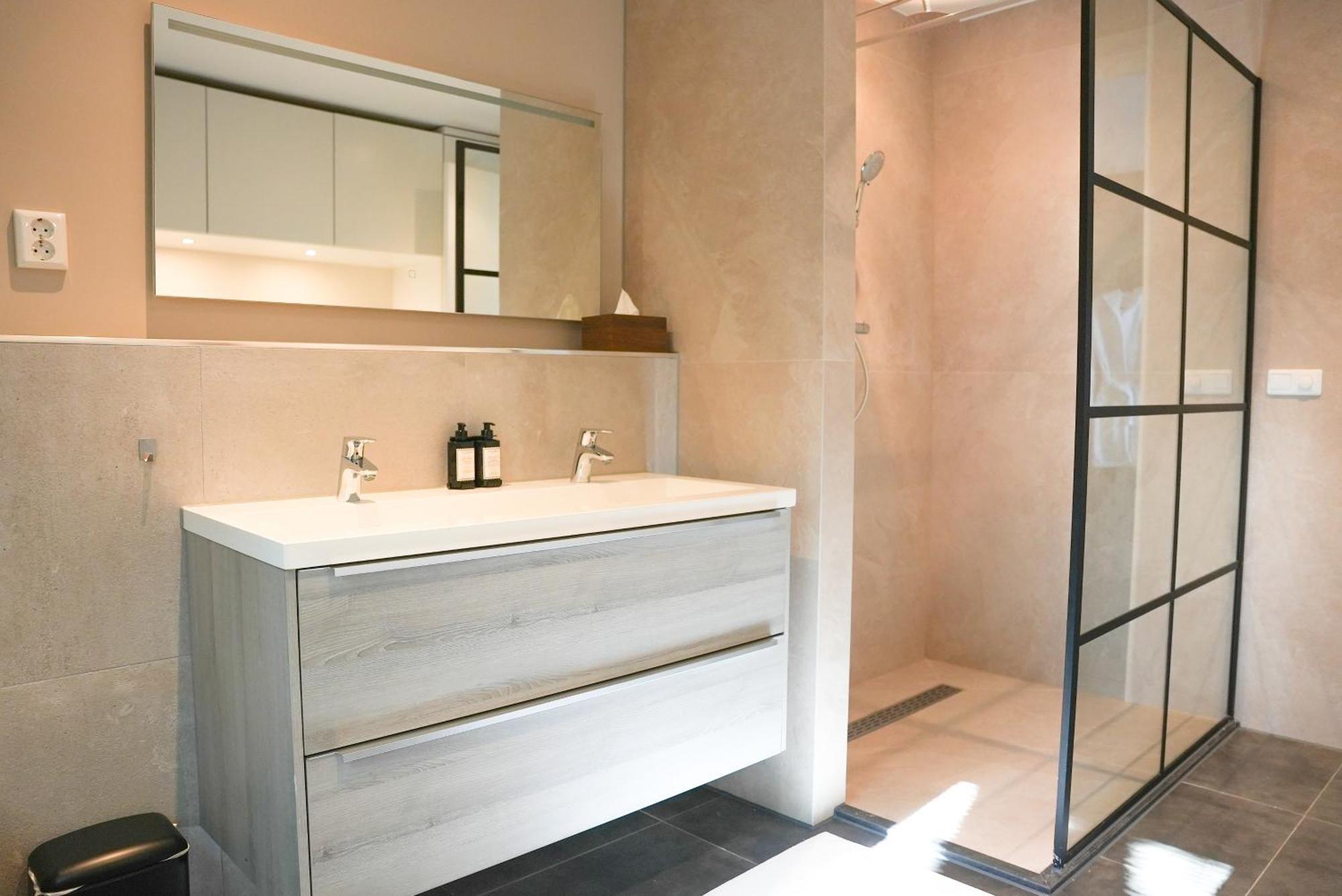 The Lodge Bed & Wellness Oisterwijk Sauna, Jacuzzi, Luxury Moergestel Buitenkant foto