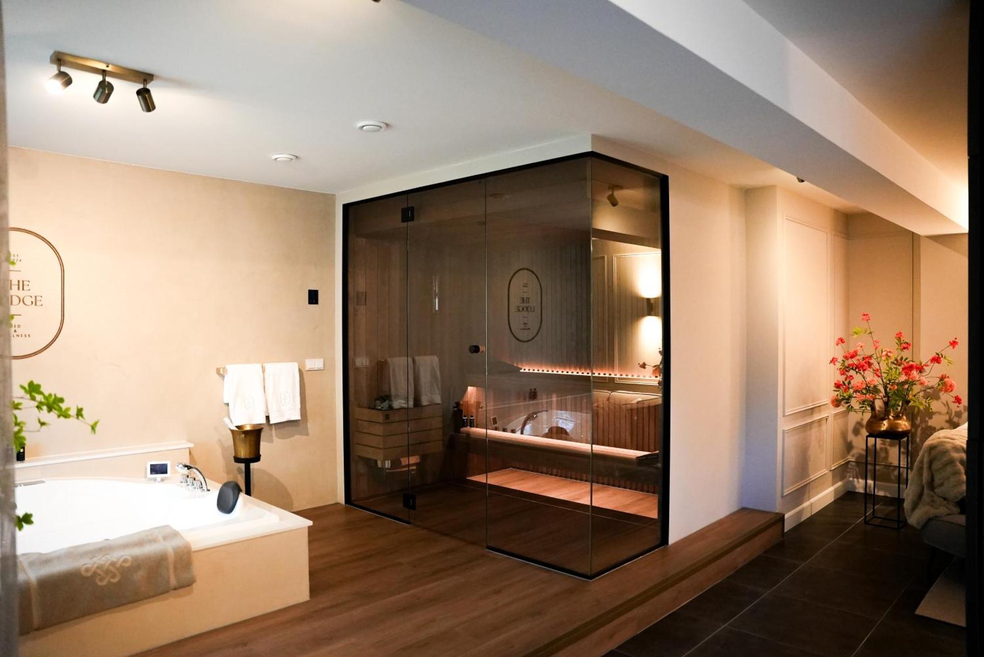 The Lodge Bed & Wellness Oisterwijk Sauna, Jacuzzi, Luxury Moergestel Buitenkant foto